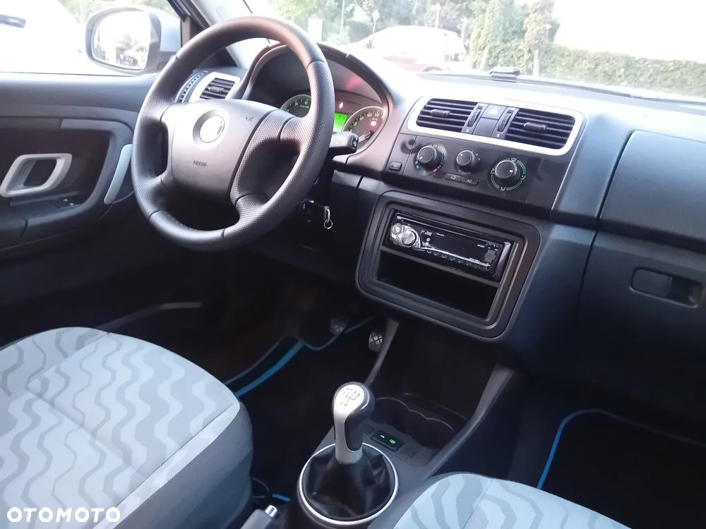 Skoda Fabia 1.2 HTP STYLE EDITION - 11