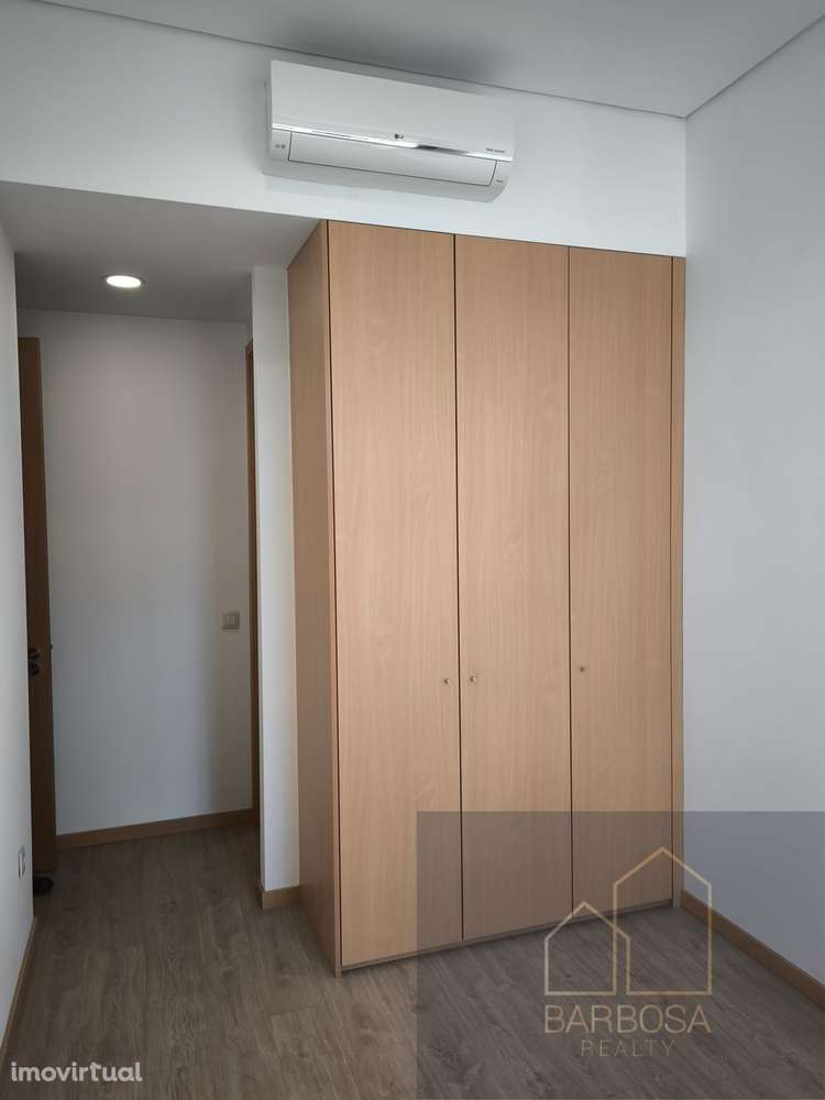 Andar moradia T3+1/T4 NOVO, c/ AC e estacionamento-Costa Cabral, Porto - Grande imagem: 5/23