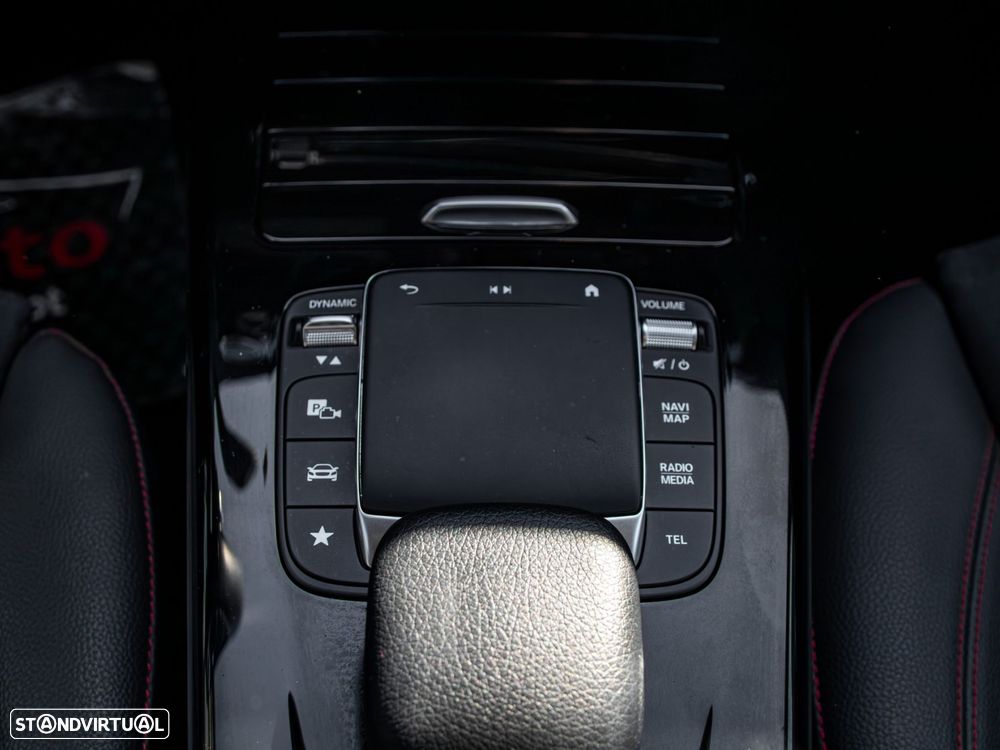 Mercedes-Benz CLA 250 e Shooting Brake AMG Line - 28