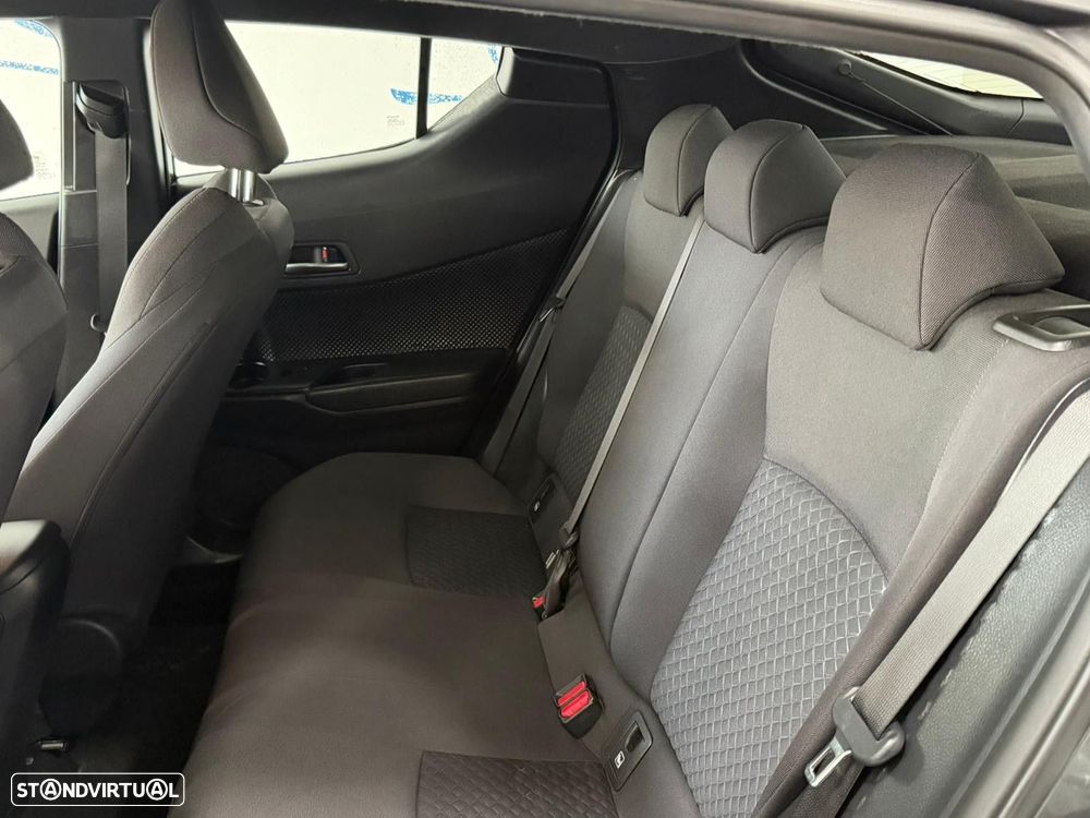 Toyota C-HR 2.0 Hybrid Exclusive - 5