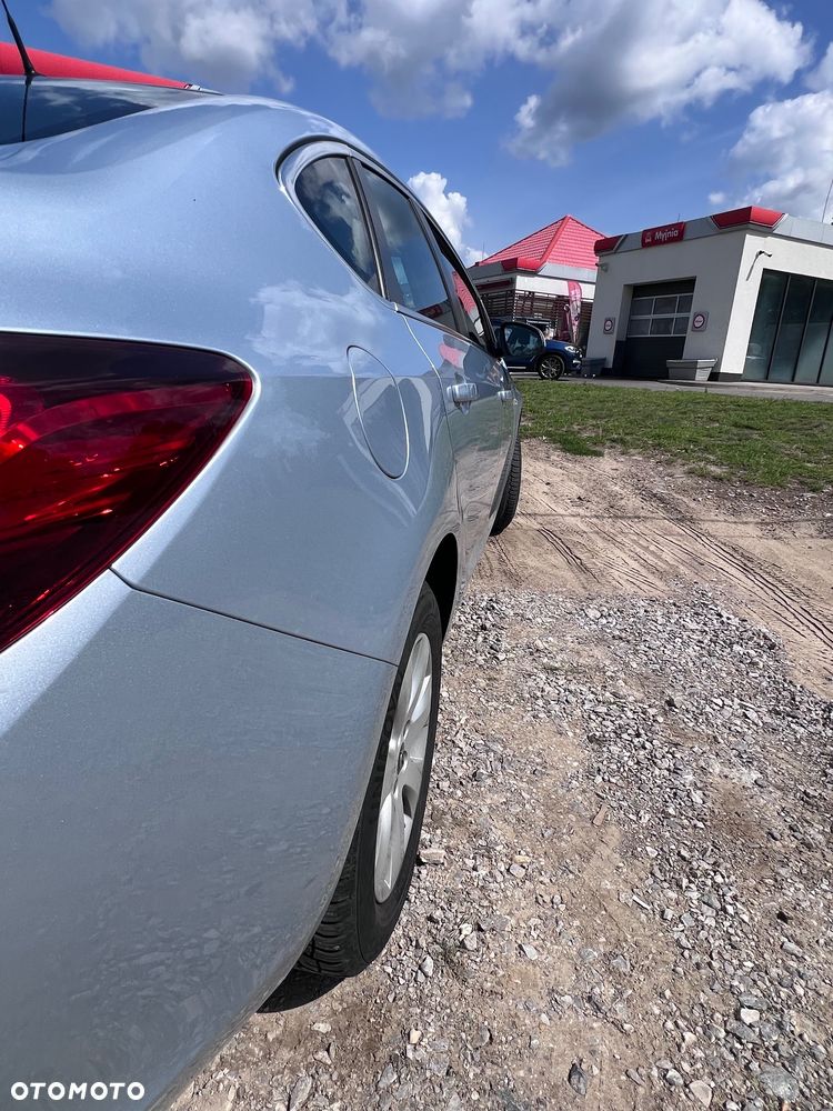 Opel Astra - 18