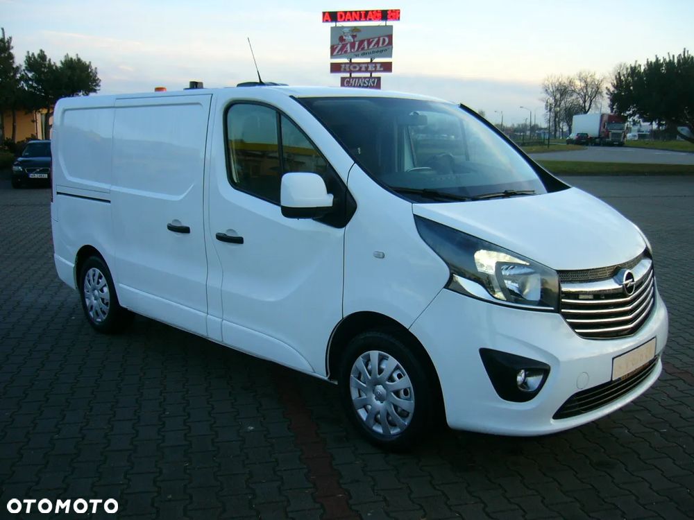 Opel Vivaro Komora chłodnicza VebaBox Panele słoneczne - 3