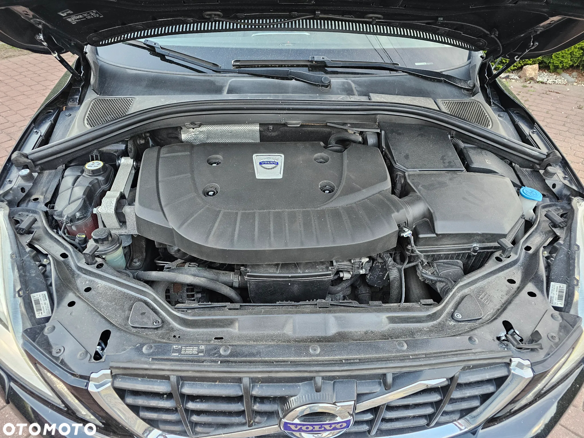 Volvo XC 60 D3 R-Design - 9