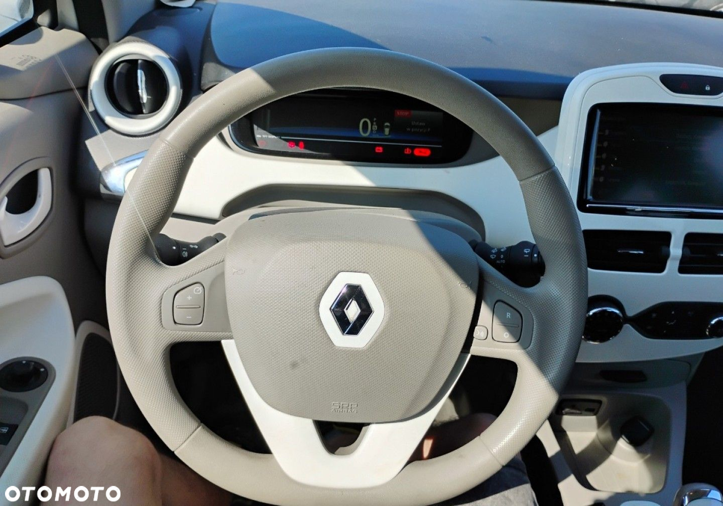 Renault Zoe - 12