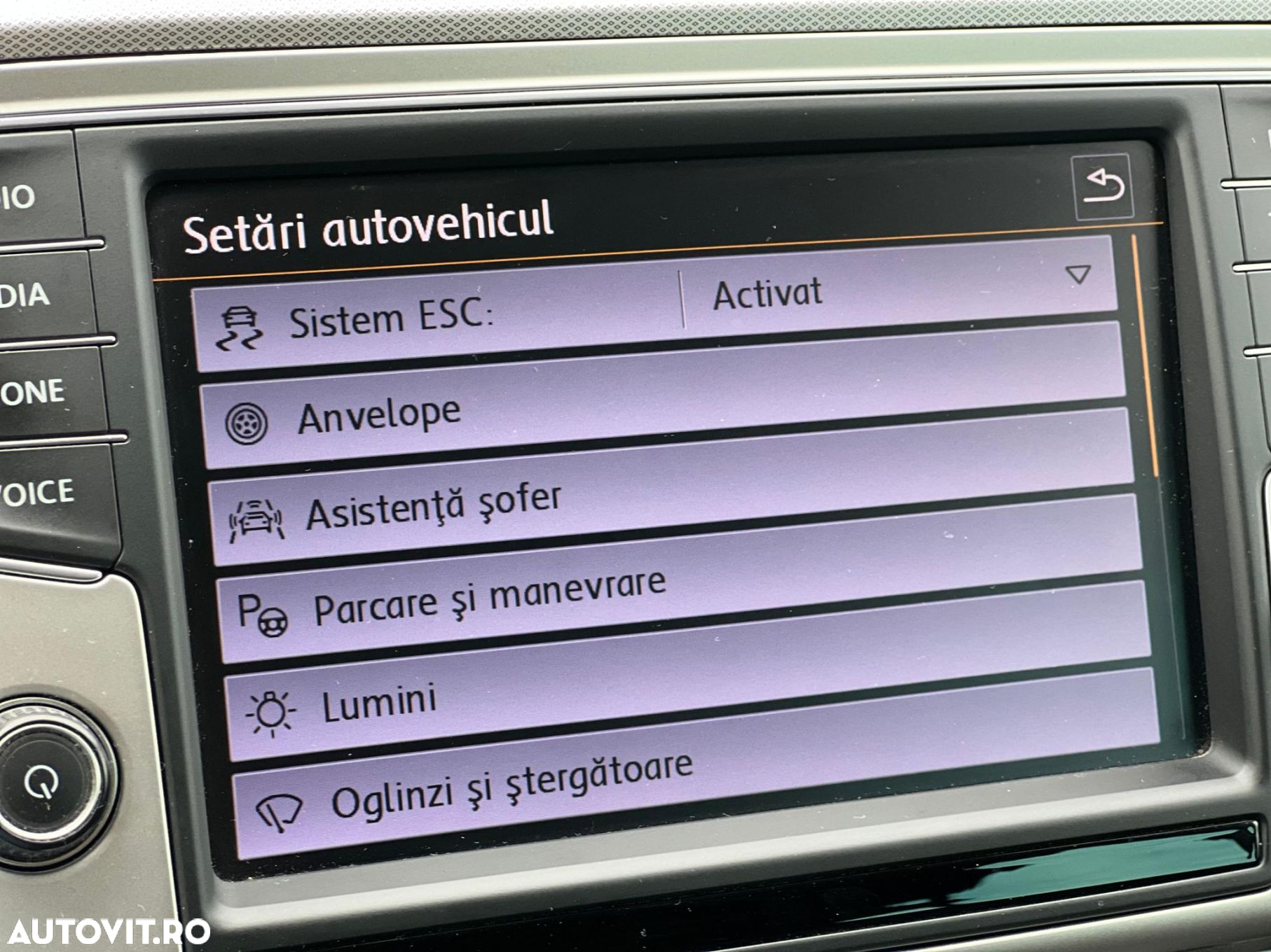 Volkswagen Passat Variant 2.0 TDI Comfortline - 24