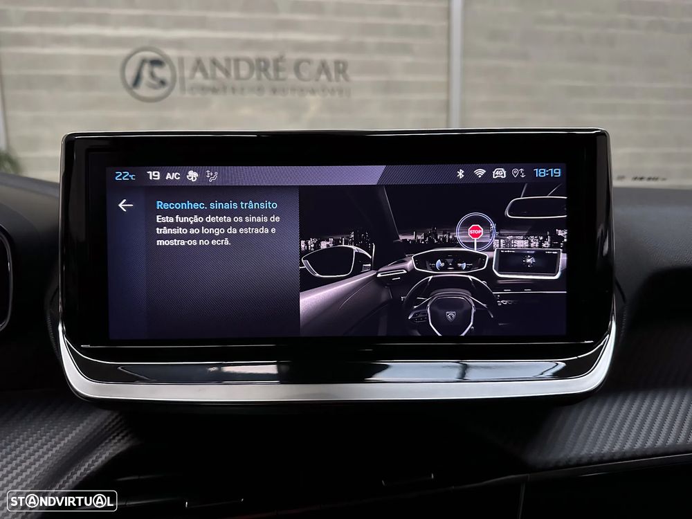 Peugeot 2008 1.2 PureTech Allure - 36