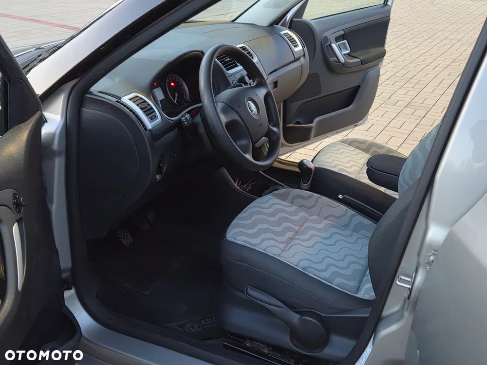 Skoda Fabia - 26
