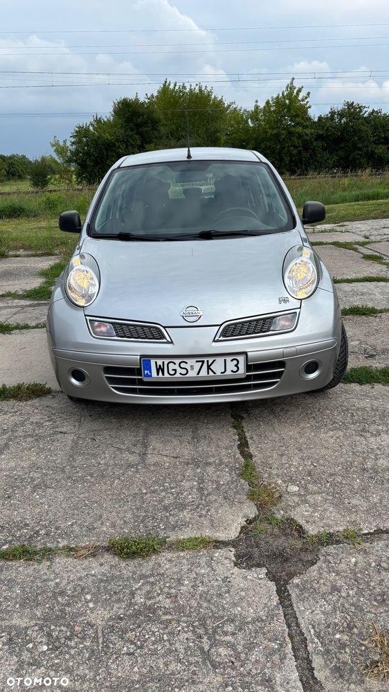 Nissan Micra - 1