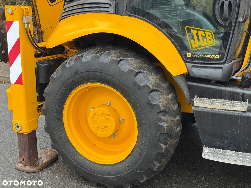 JCB * Koparko Ładowarka JCB 4CX * Joystick * TORQUELOCK * Bardzo Dobry Stan * - 8