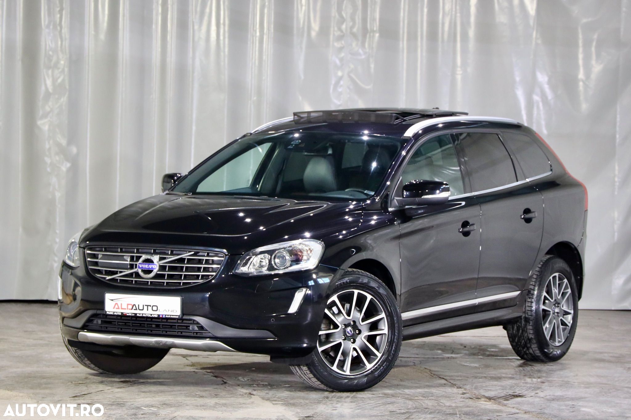 Volvo XC 60 D4 Geartronic Momentum - 1