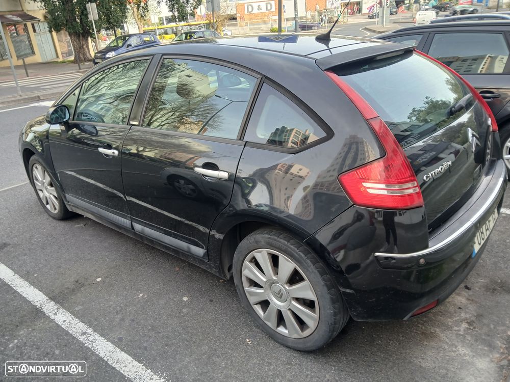 Citroën C4 1.6 HDi 110 Exclusive - 6