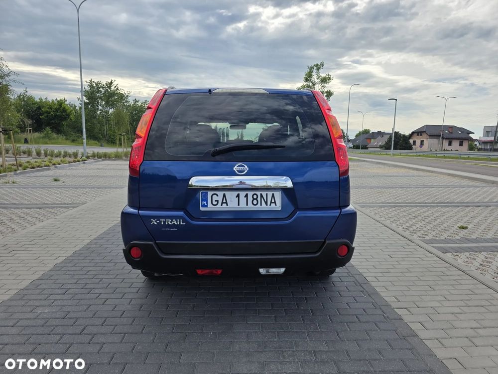 Nissan X-Trail 2.0 dCi LE - 10