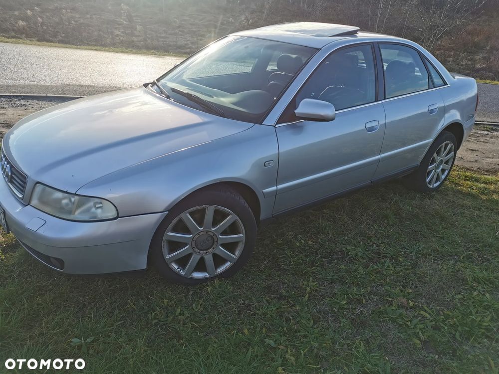 Audi A4 Limousine 2.4 Quattro - 10