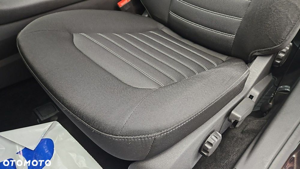 Ford Mondeo - 12