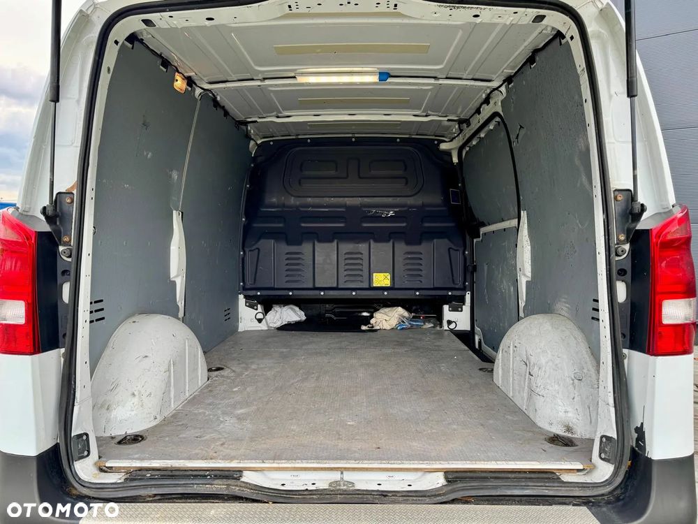 Mercedes-Benz Vito - 5