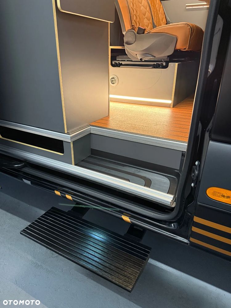 Mercedes-Benz Sprinter - 23