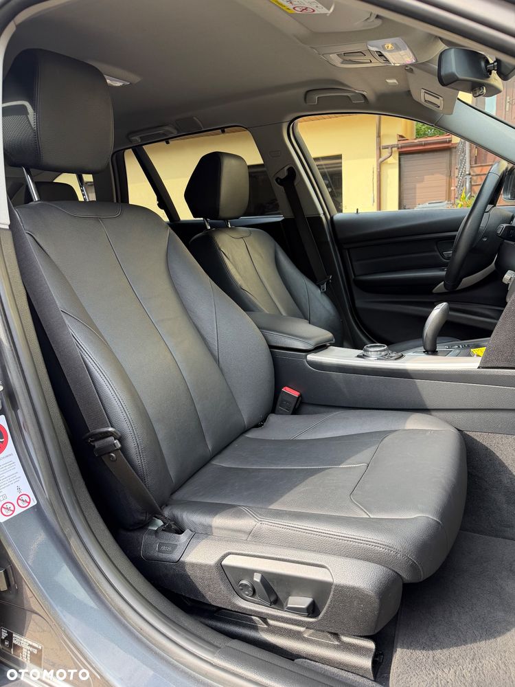 BMW Seria 3 320d Efficient Dynamics Edition Luxury Line - 29