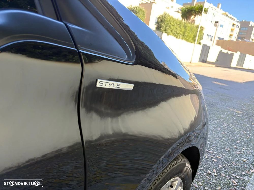 Peugeot 208 1.2 PureTech Style - 27