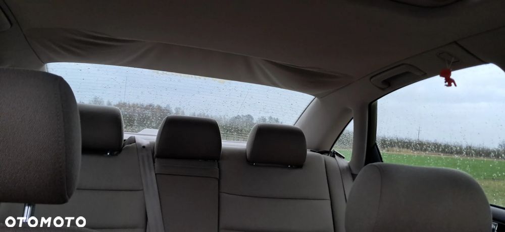 Audi A6 Limousine 2.4 - 12