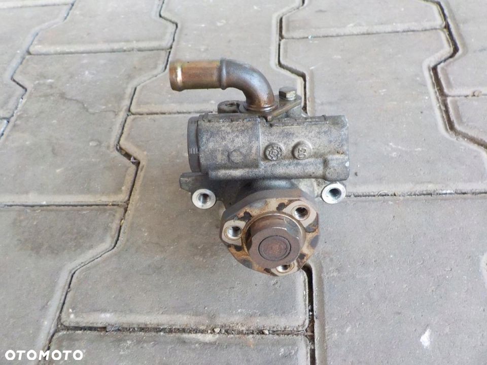VW T5 1.9 TDI 03- POMPA WSPOMAGANIA KIEROWNICY