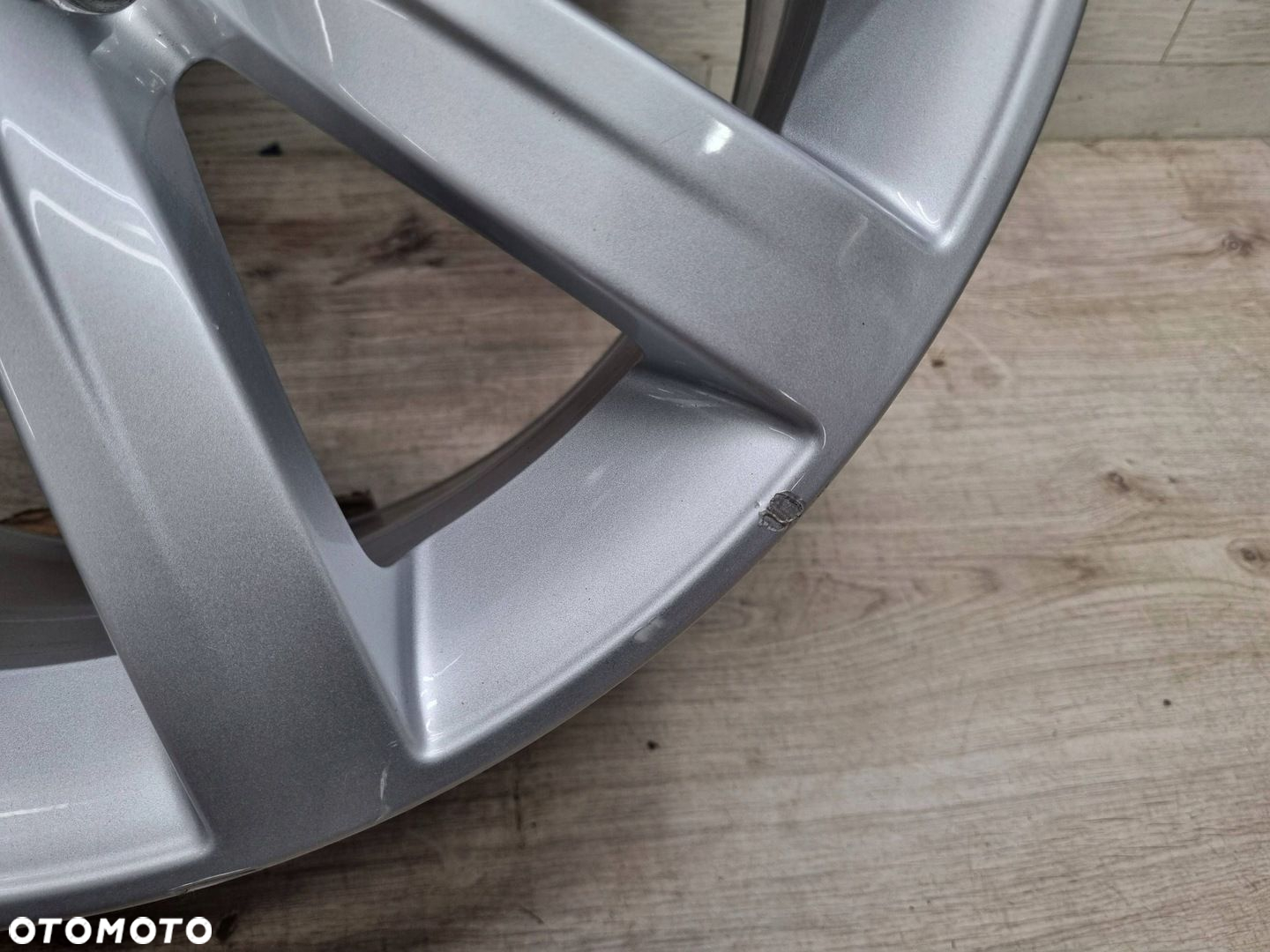 Felga VW Sharan 7N0 7.0Jx17H2 Et39 5x112 7N0601025C - 10