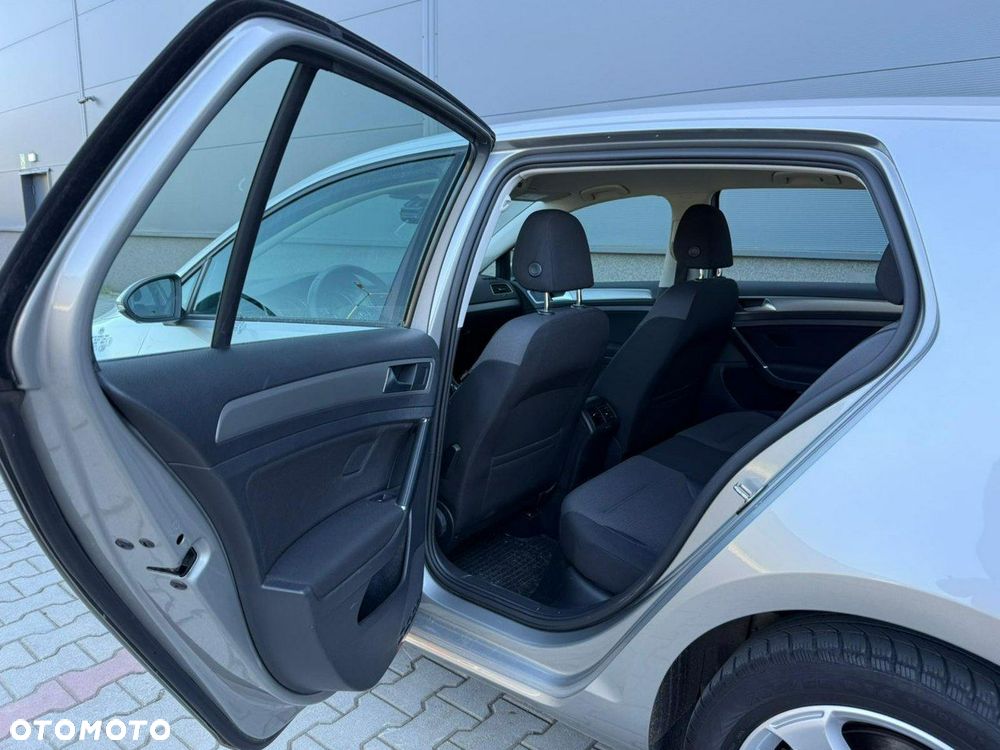 Volkswagen Golf 1.4 TSI BMT Comfortline - 15
