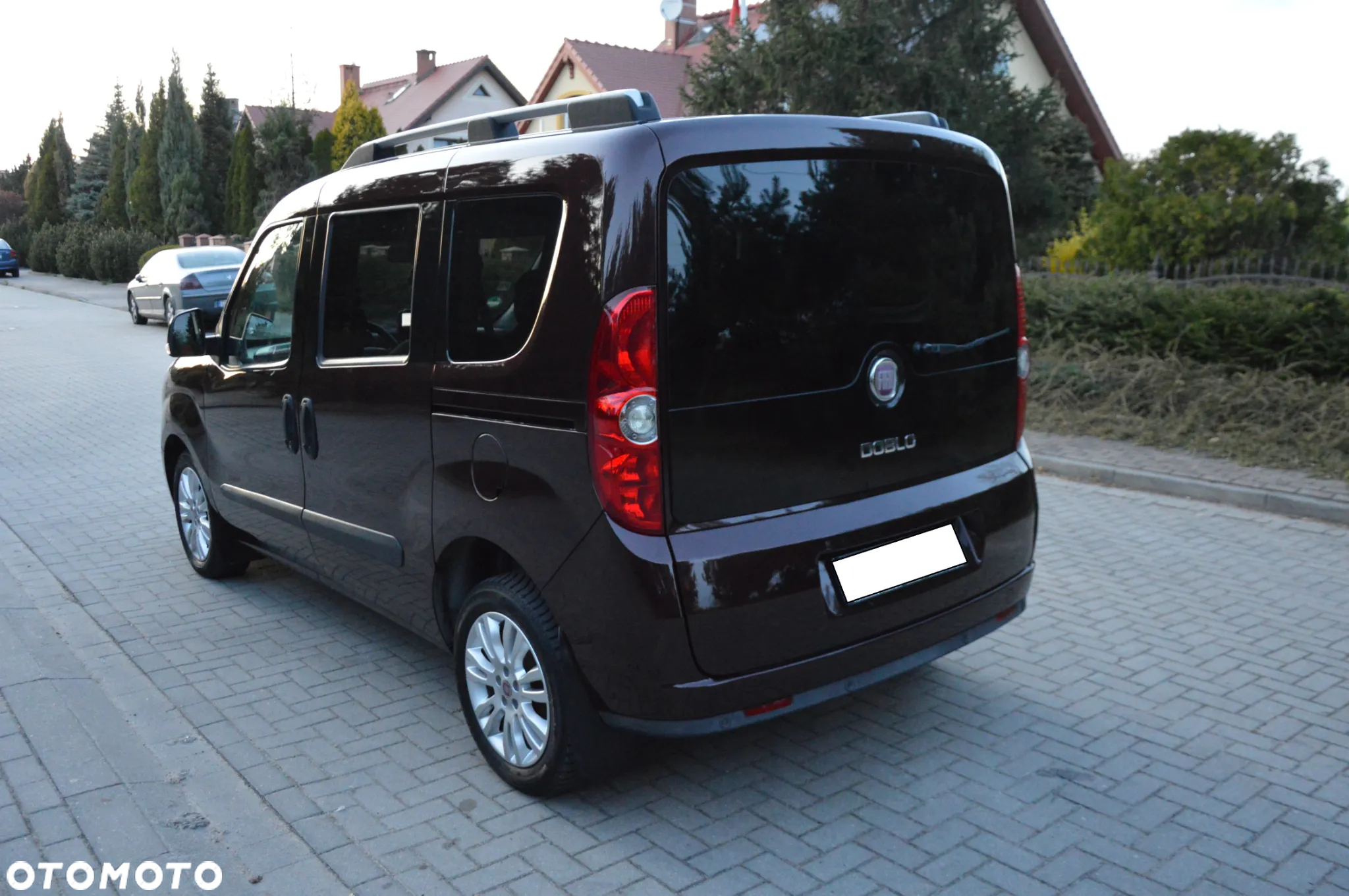 Fiat Doblo 2.0 16V Multijet Emotion - 13