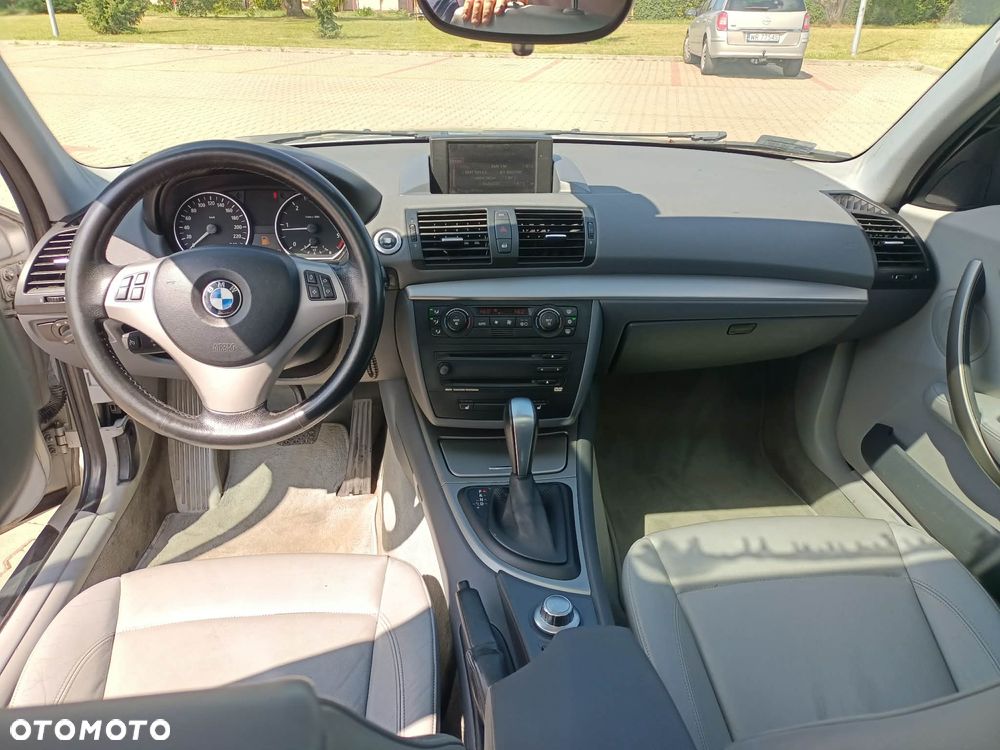 BMW Seria 1 120d - 9