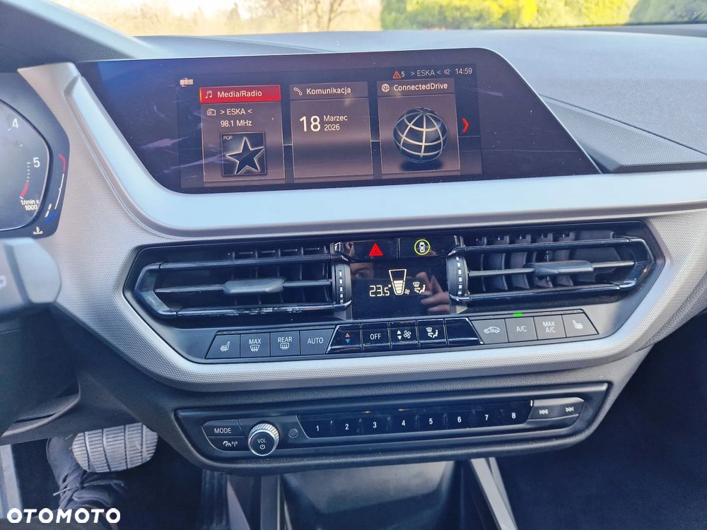 BMW Seria 1 116d Sport Line - 21