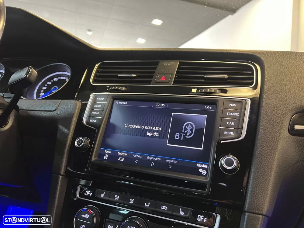 VW Golf 2.0 TSI R DSG - 23