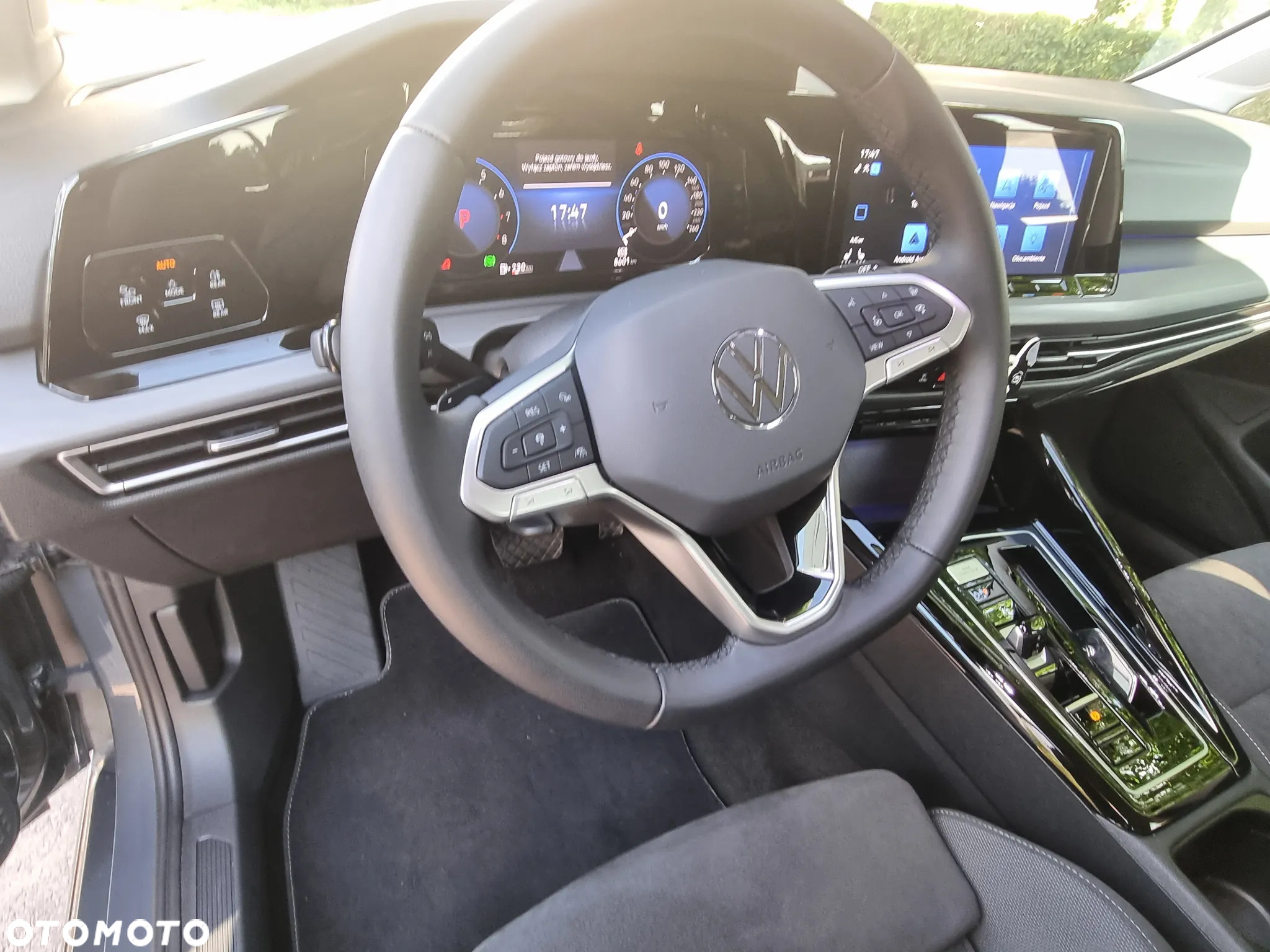 Volkswagen Golf - 14