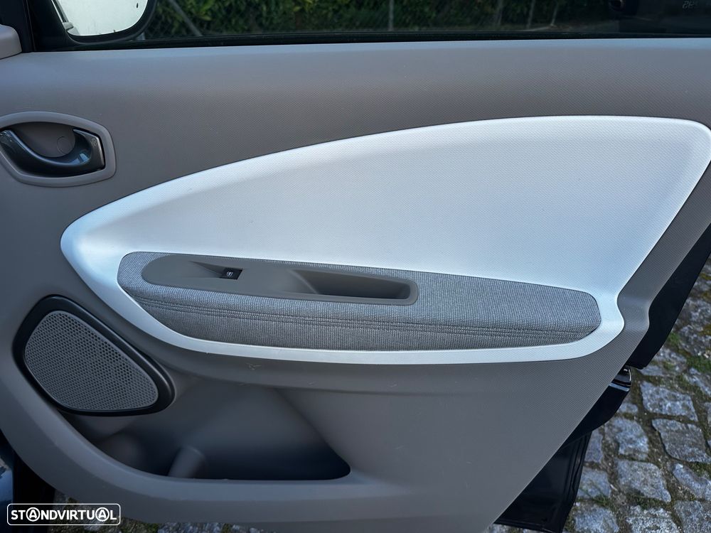 Renault Zoe (c/ Bateria) 41 kwh Intens - 36