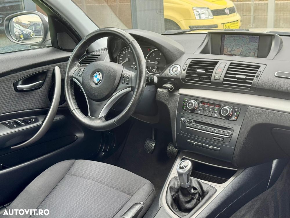BMW Seria 1 116d Sport Line - 8