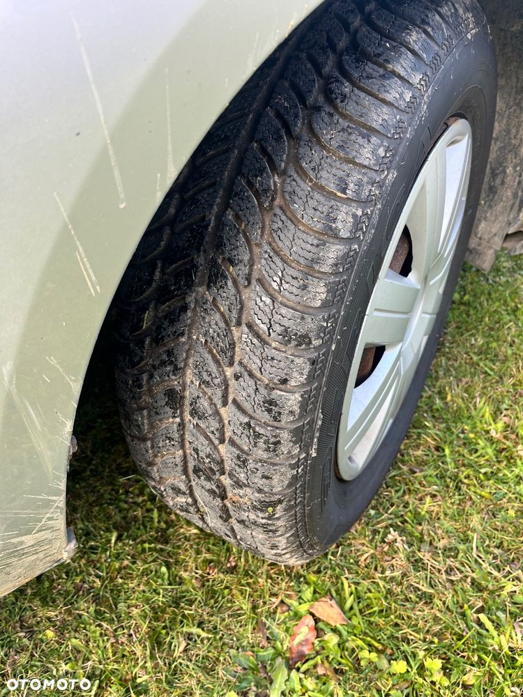 Ford Focus 1.6 TDCi DPF Ambiente - 11