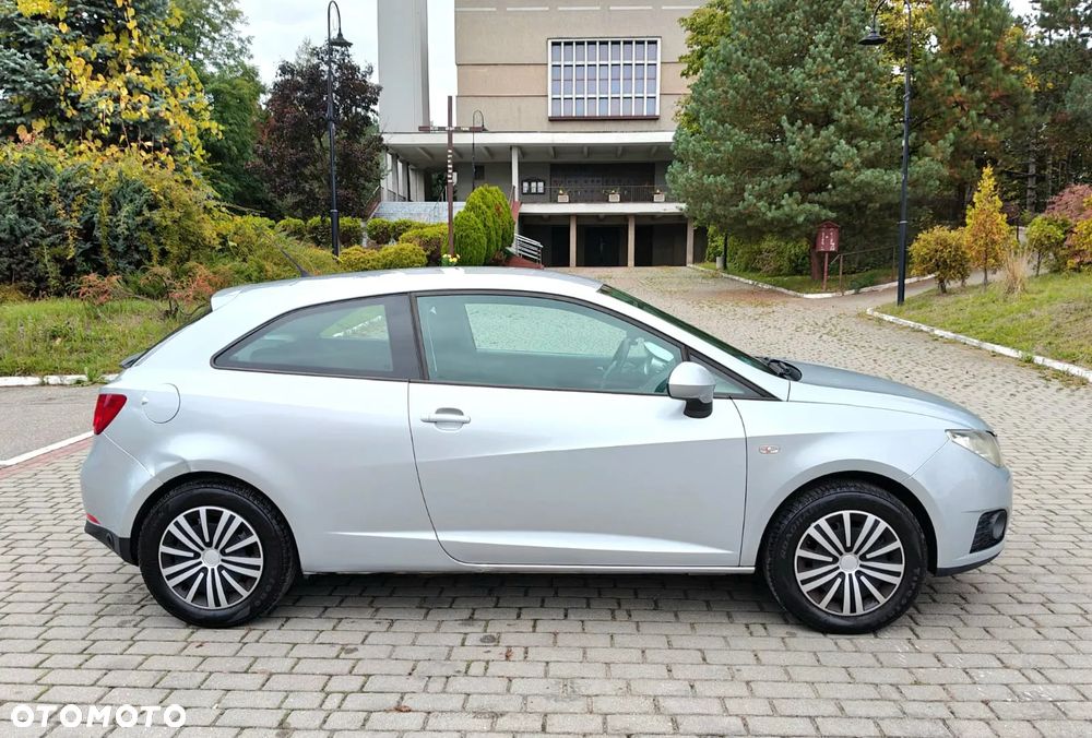 Seat Ibiza SC 1.6 16V DSG Style - 25