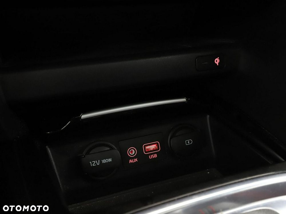 Kia ProCeed 1.6 T-GDI GT DCT - 28