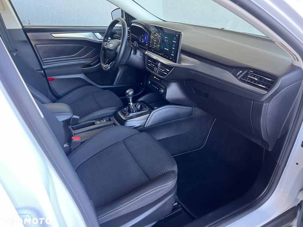 Ford Focus 1.0 EcoBoost Titanium X - 12