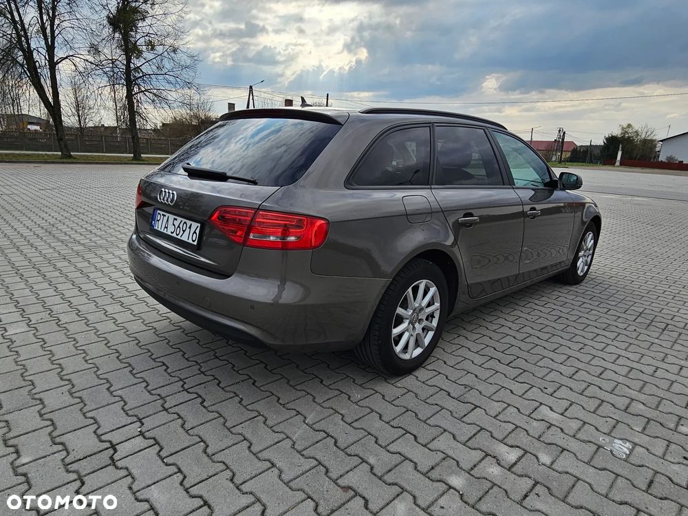 Audi A4 Avant 2.0 TDI - 7