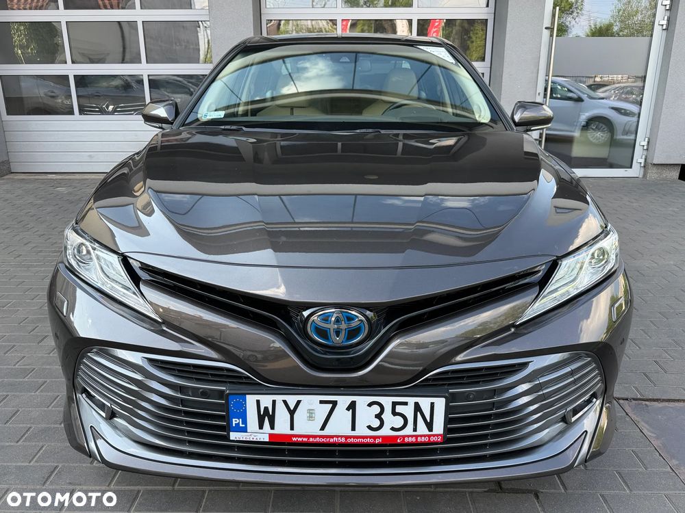Toyota Camry 2.5 Hybrid Executive CVT - 25