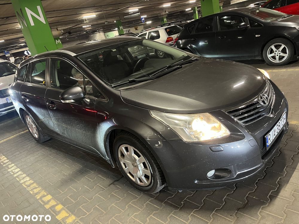 Toyota Avensis 2.0 D-4D Executive - 6