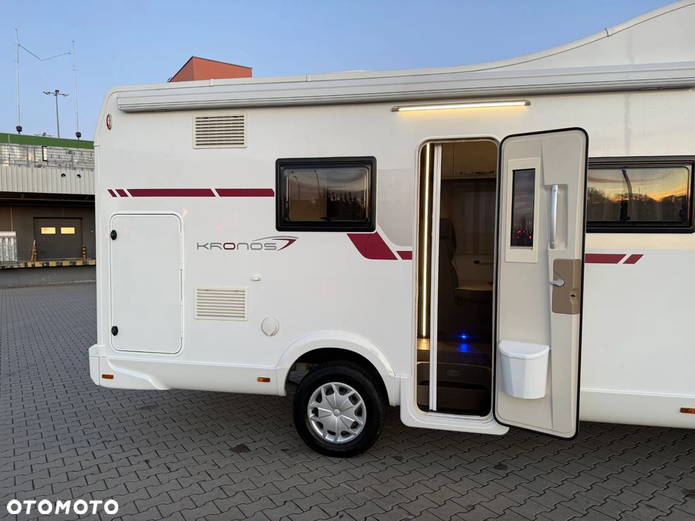 Roller Team 277 camper 7-osób kamper camper zamiana - 14