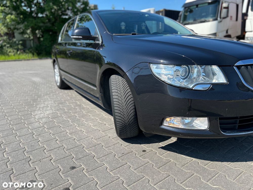 Skoda Superb 1.8 TSI Ambition DSG - 23