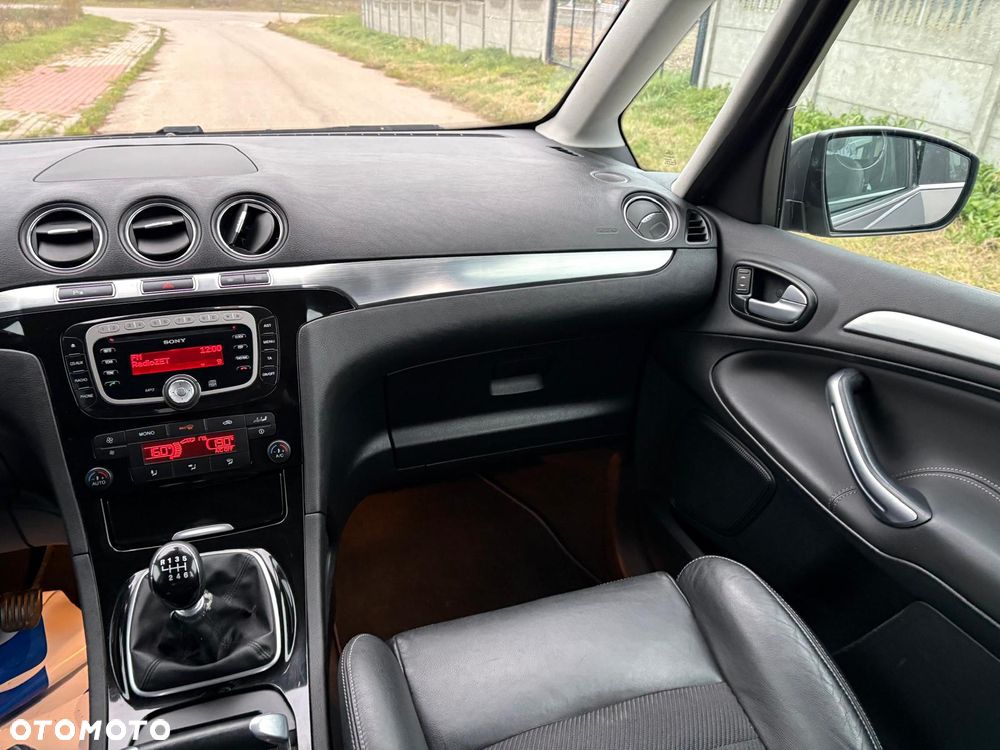 Ford Galaxy 2.0 TDCi Titanium - 38