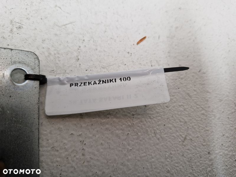 TATA SAFARI II 2 2.2 D SKRZYNKA PRZEKAŹNIKÓW PRZEKAŹNIKI - 8
