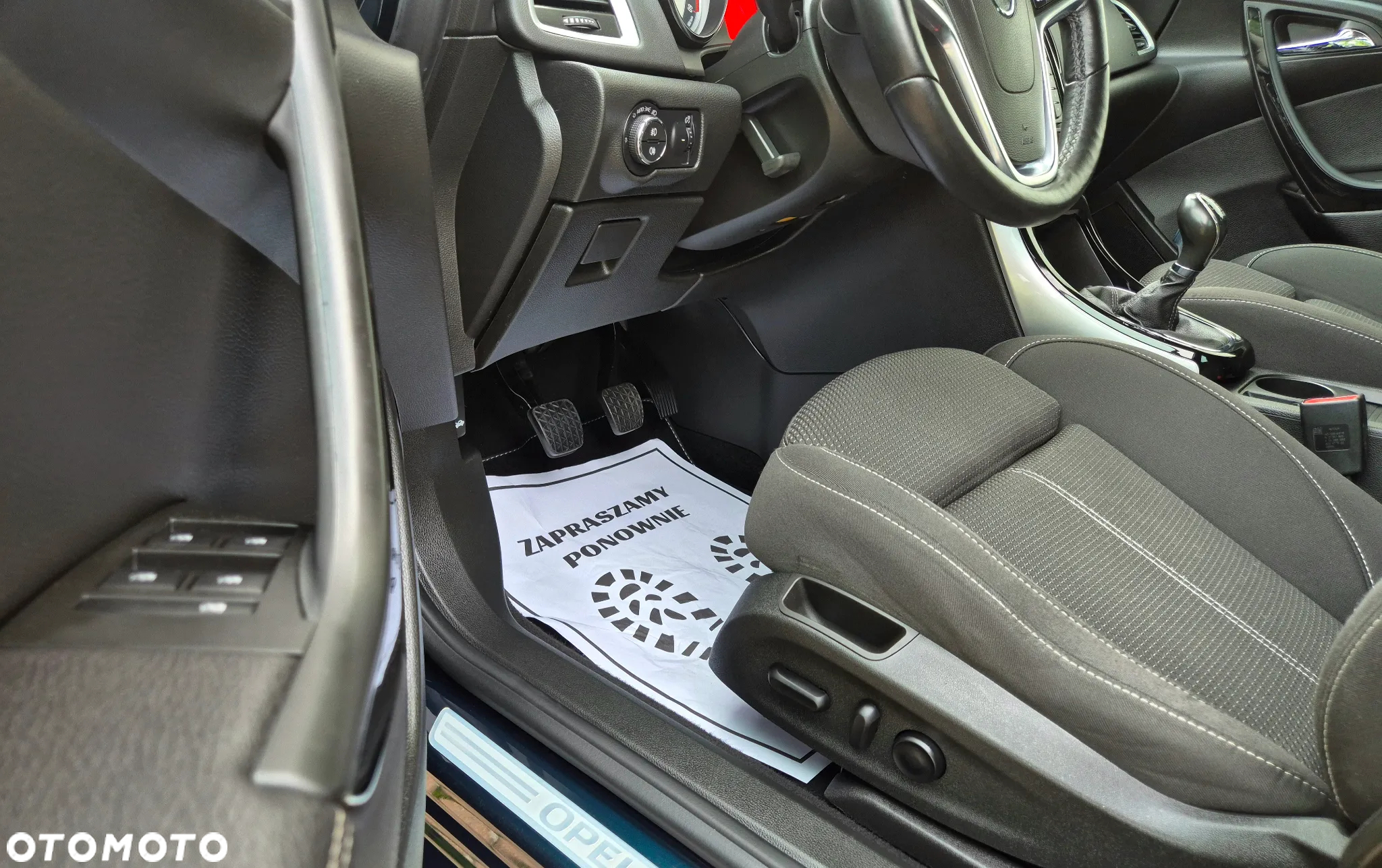 Opel Astra 2.0 CDTI Exklusiv - 6