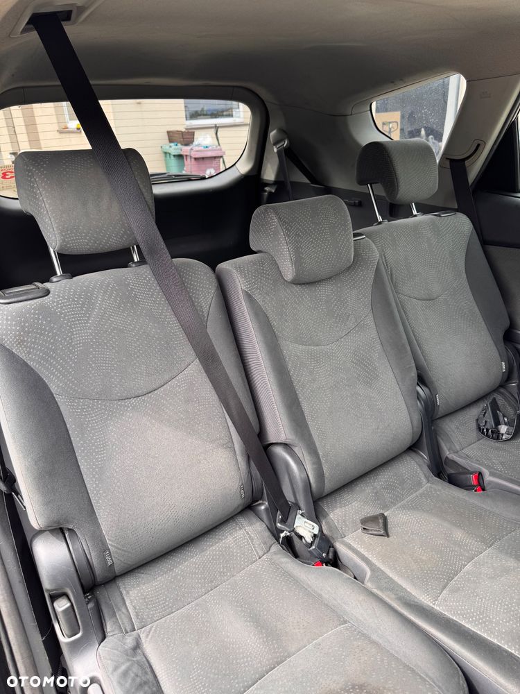 Toyota Prius+ (Hybrid) - 19
