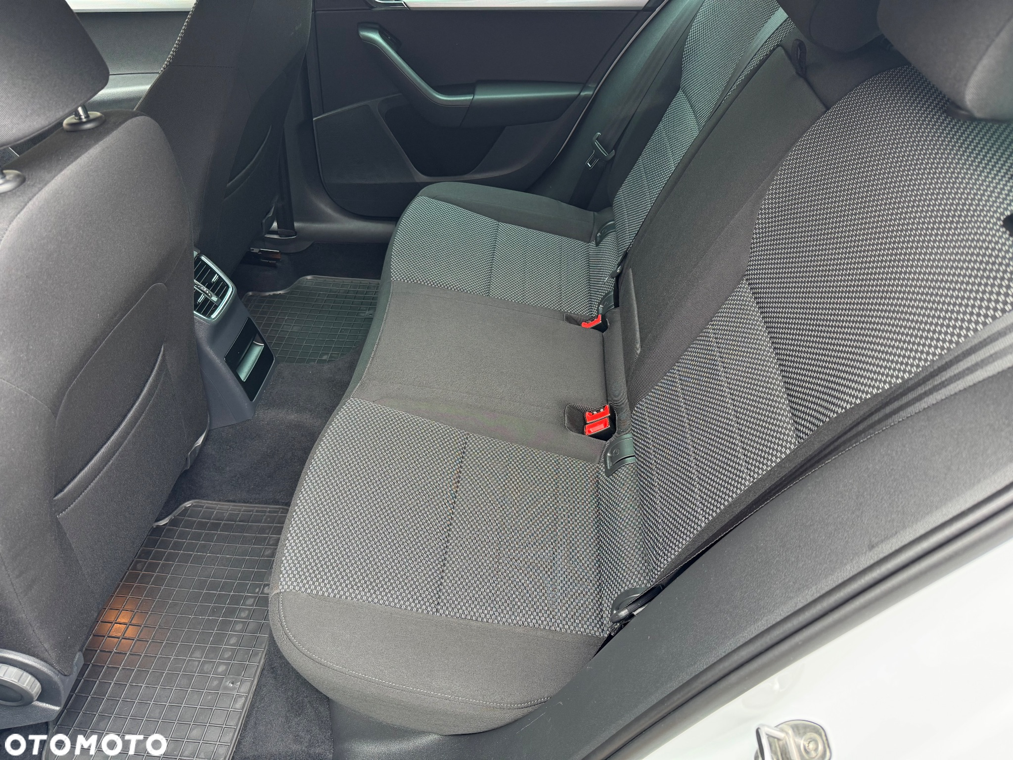 Skoda Octavia 1.6 TDI (Green tec) 4x4 Ambition - 18