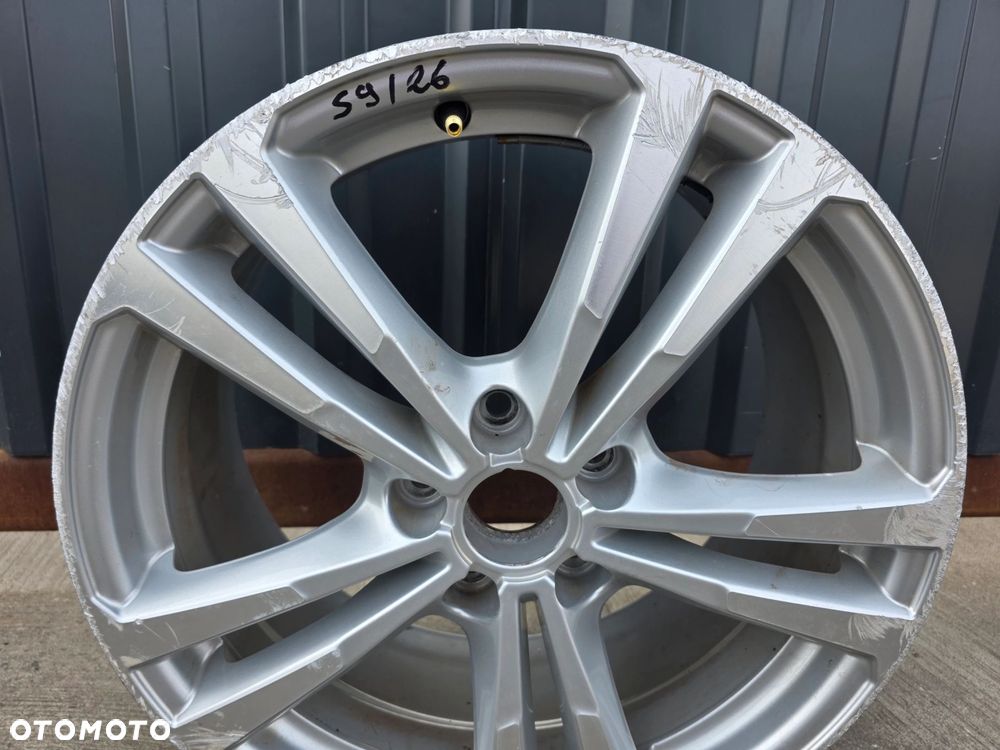FELGA ALUMINIOWA AUDI A3 S3 8V VW SEAT 7.5J R18 ET51 8V0601025BL / AJ S9/26 - 4