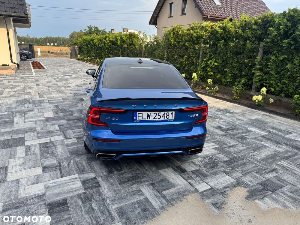 Volvo S60 T5 AWD R-Design - 8