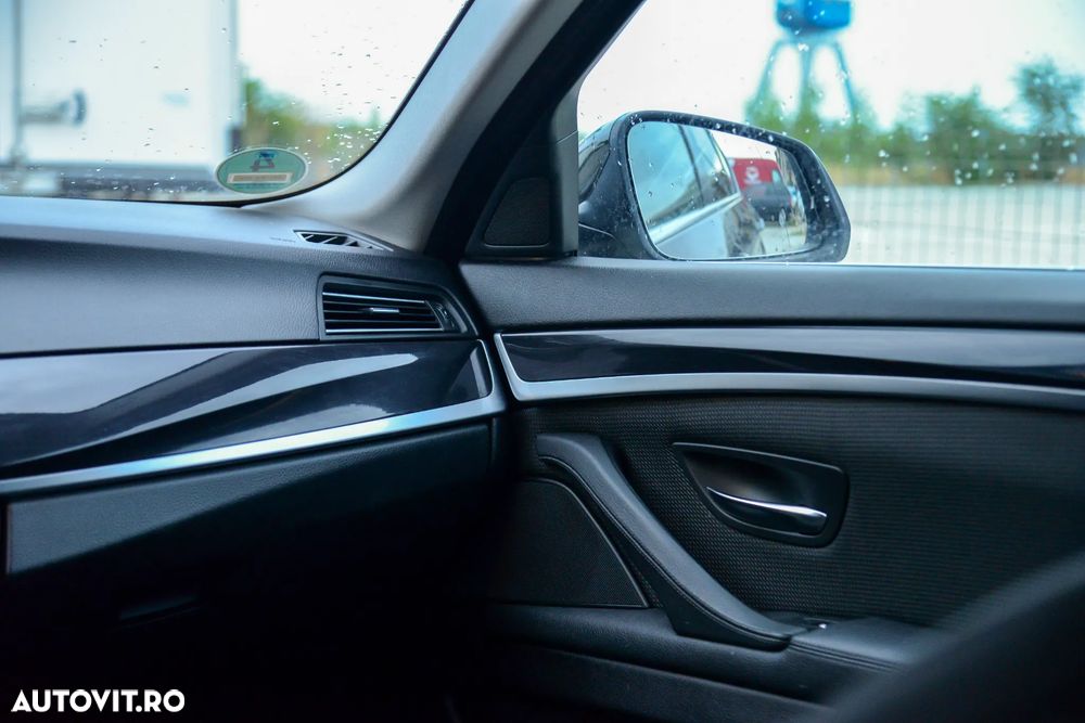BMW Seria 5 520d Aut. Luxury Line - 24